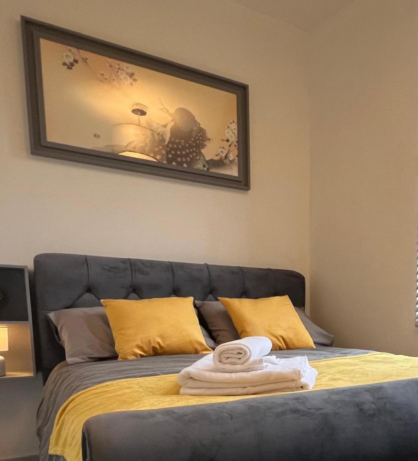 Whiskawaystays - Foregate Street - Apartment 3 Worcester Exteriör bild